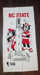 North Carolina State Wolfpack NC Alumni Association Towel 57"x28" Beach Style - Picture 1 of 5