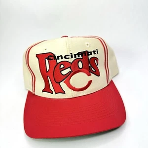 Gorra de colección Cincinnati Reds Snapback The Game blanca roja a rayas logotipo deletreado - Imagen 1 de 13