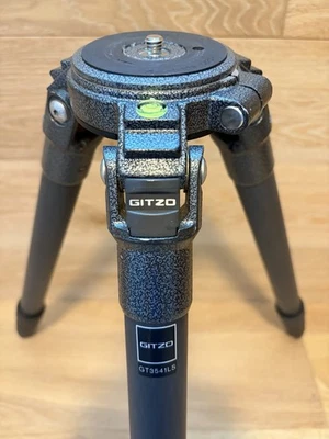 Gitzo GT3541LS  Systematic Carbo Fiber Tripod Heavy Duty 4 Section - Image 1 of 4