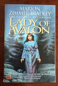 Lady of Avalon By Marion Zimmer Bradley 1998 Large Paperback (Book #3) - Picture 1 of 7