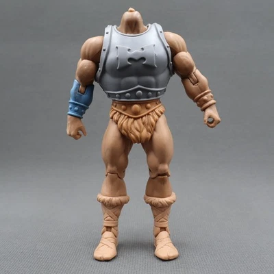 Protótipo de boneco Masters of the Universe Classics MOTUC Flying Fists He-Man 7" - Imagem 1 de 4