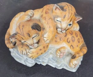 Lenox Nature's Young Played Out 1988 Löwe Figur 5" x 4" x 3" - Bild 1 von 3