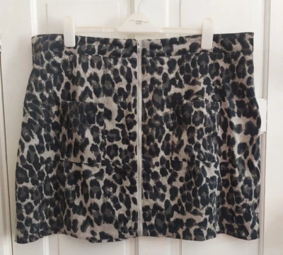 Falda Rosa Clavo Pana Cordón Aguja Estampado Leopardo Bolsillos Cremallera Frontal 22 Foto 1 de 4