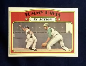 1972 #42 Topps Tommy Davis in action NR-MT ESTATE SALE Free Shipping - Picture 1 of 2