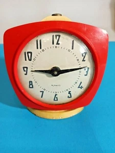 Vintage Wecker aus der Sowjetunion. Made in UdSSR. - Bild 1 von 12