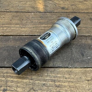 Vintage Shimano BB-UN52 Bottom Bracket 68 122 123 mm  1.37 x 24 Deore 90s - Picture 1 of 10