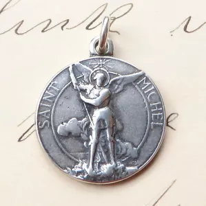 Medalla San Miguel Arcángel - Réplica Antigua de Plata Esterlina - Imagen 1 de 4