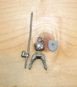 CITADEL GW BRETONNIAN Metal Mounted KNIGHT Raised Visor with Lance & Shield OOP - Picture 1 of 2