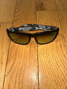 QuickSilver Men's Square Sunglasses, Matte Black / Gold Mirrored Grey Camo - Picture 1 of 7