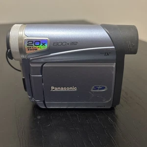Videocámara Panasonic PV-GS19 MiniDV SIN CARGADOR SIN BATERÍA SIN PROBAR 20x Zoom Azul - Imagen 1 de 8