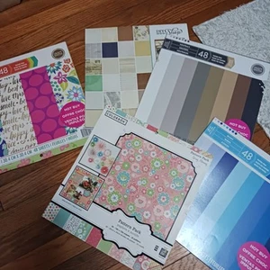 LOT OF 5 CRAFT PAPER BOOKS SOLIDS AND DECORATIVE - Picture 1 of 1
