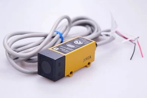 Sensore fotoelettrico OMRON tipo: E3S-5DB4 - Foto 1 di 3