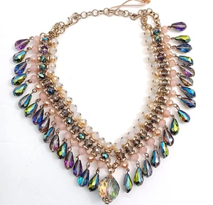 Collana Bdba Multicolore Iridescente Perline Tono Oro Collare Bavaglino Statement Nuova con etichette - Foto 1 di 6