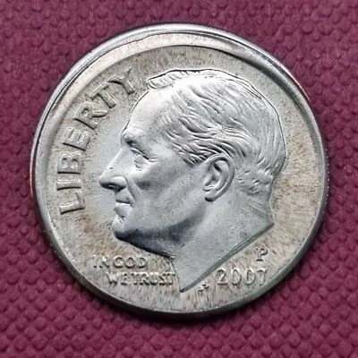 2007 P Roosevelt Dime 10c MINT ERROR - OFF CENTER #43754 - Image 1 of 2