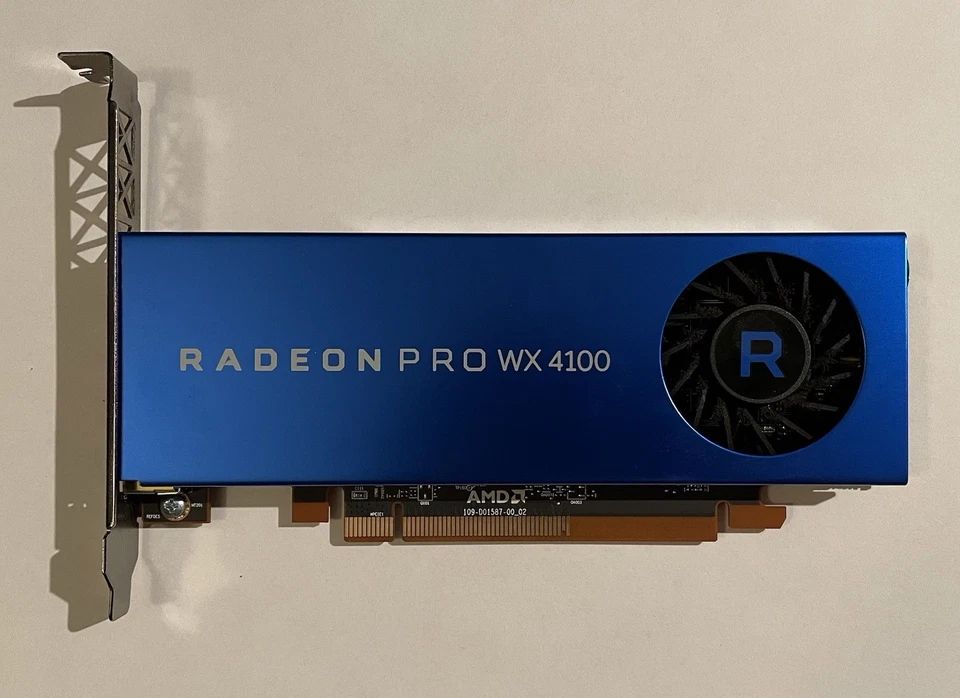 AMD Radeon Pro WX4100 4GB GDDR5 4x Mini-DisplayPort PCI-e Video Card - Bild 1 von 3