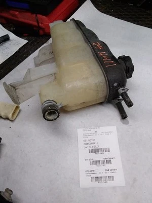 Coolant Reservoir Fits 10-16 PORSCHE PANAMERA 2311465 — 第 1/4 张图片