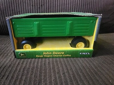2002 Ertl John Deere 1/16 Scale Die-Cast Metal Barge Wagon Trailer #15203 - Image 1 of 4