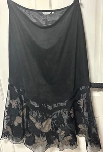 Per Una Black Skirt With Lace Detail Hem Size 16 Ladies Womens Floral Lined m&S - Picture 1 of 3