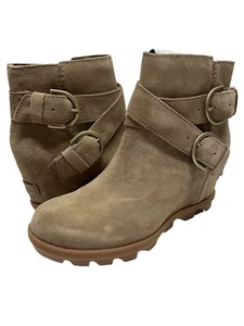 Sorel Women's Joan of Arctic Wedge II Buckle Boot - Light Rain - Waterproof - Picture 1 of 10