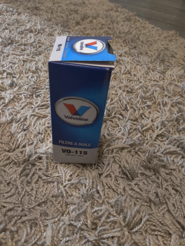 Caja de 11 filtros de aceite Valvoline VO-115 (todos en perfecto estado) Foto 1 de 2