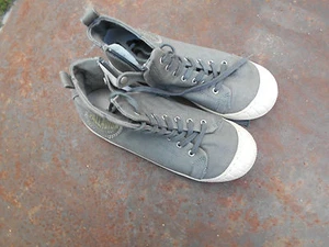  RARES BASKETS PALLADIUM GRISES T 34 COMME NEUVES A 19€ ACH IMM FP COM MONDIA - Foto 1 di 11