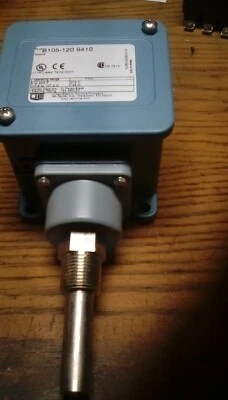 United Electric B105-120 9410 Temperature Controller, New in box - Image 1 of 3