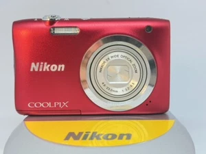 Cámara digital compacta Nikon COOLPIX A100 20,0 MP roja probada en inglés JAPÓN - Imagen 1 de 17