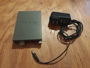 TRENDNET TFC-1000MGB 1000BASE-T MINI-GBIC SMART CONVERTER H/W A3.1R - Afbeelding 1 van 4
