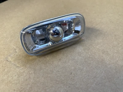 2002-2009 Audi A4, S4, Turn Signal Light Assembly Repeater Lamp OEM - 8E0949127 - Image 1 of 4