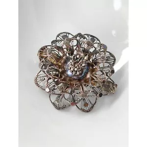 Broche de metal vintage de filigrana hecho a mano tono plateado 5,6 g pátina 1,3" - Imagen 1 de 9