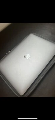 apple macbook pro 13 inch - Image 1 of 4