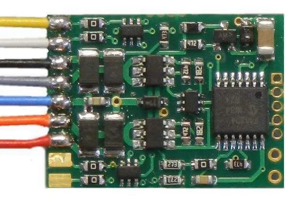 NCE D13W-10 ~ New 2025 ~ DCC Decoder Direct Wire ~ 4 Functions ~ 10 Pcs ~5240173 - Image 1 of 1