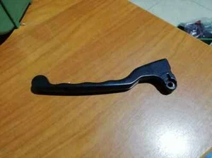 GIACENZA MAGAZZINO LEVA FRENO NERA SINISTRA SX PIAGGIO CIAO TRE BOSS SI 228967 - Foto 1 di 1