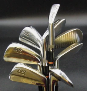 Set of 8 x Wilson Staff FG17 Tour Blade Irons 3-PW Regular Steel Shafts - Picture 1 of 7