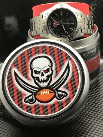 TAMPA BAY BUCCANEERS NFL Stainless Steel Watch by Fossil NEW (RARE) Cover