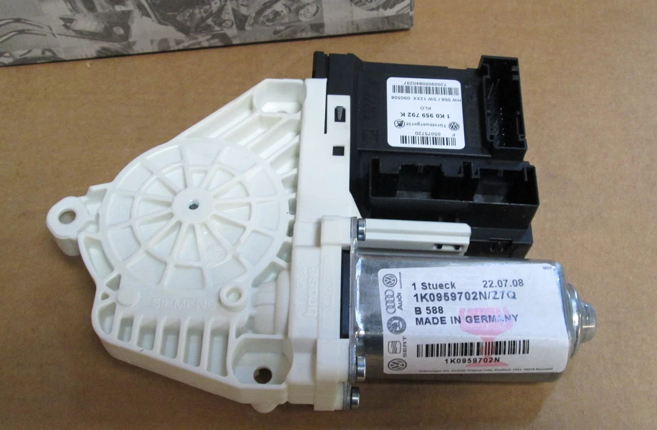 1K0959702NZ7Q Front Left Electric Window Motor VW Golf Mk5 New Genuine  - Image 1 of 1