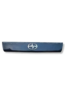 05 06 07 08 09 10 SCION TC REAR TRUNK LID LIFT GATE HATCH TRIM MOLDING HANDLE - Bild 1 von 5