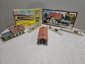 N Scale - Faller & Aurora Station Buildings Built Up German European - Picture 1 of 8