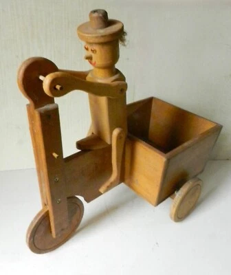 ANCIEN JOUET * CHARIOT en BOIS MASSIF genre DEJOU *COFFRE à JOUETS ou JARDINIÈRE - Photo 1/4