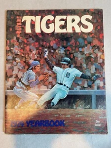 DETROIT TIGERS 1974 YEARBOOK - O - Picture 1 of 3