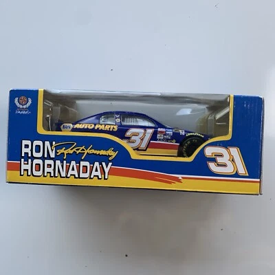 Ron Hornaday #31 NAPA Auto Parts 300 1:24 Die Cast Pro 99 Day Car New in Box - Image 1 of 4