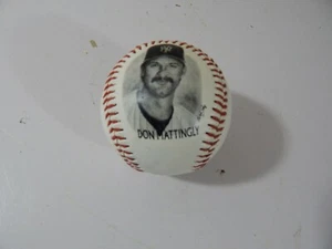 Vintage Don Mattingly New York Yankees Burger King (1996) Souvenir Baseball - Picture 1 of 4