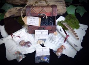 Joven Bruja o Mago Coleccionista Cofre Wicca Cristales Paganos Poción Regalo Navidad  - Imagen 1 de 7