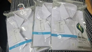 NEW 3 x 2 PACKS OF 9 YEARS BOY'S WHITE SHORT SLEEVE SHIRTS M+S SCHOOL - Picture 1 of 12