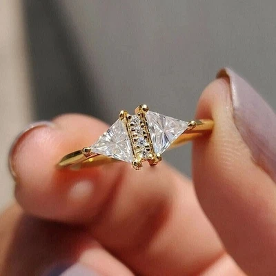 Goldener Ring Dreieck Zirkonia Steine 14k vergoldet Damen Bandring Fingerring - Bild 1 von 4