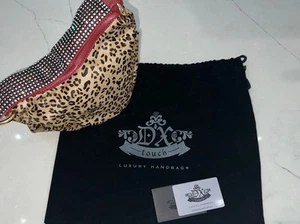 Borsa a mano in pelliccia stampa animalier DX Touch con cinturino in cristallo Swarovski - Foto 1 di 15