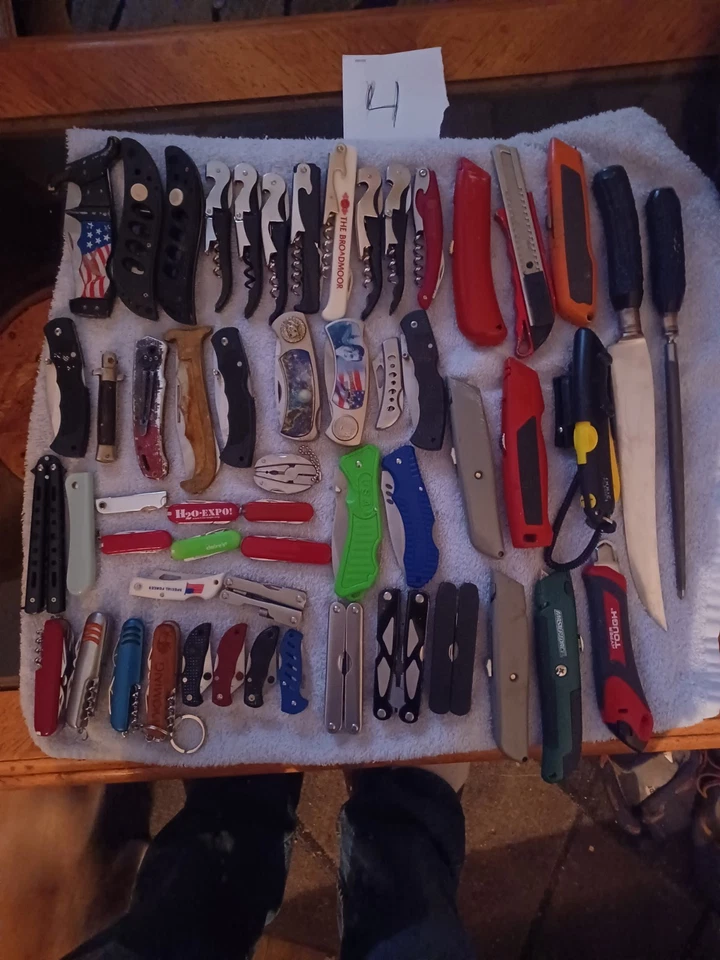 Lote de cuchillos multiherramienta ¡y más!!! Foto 1 de 1
