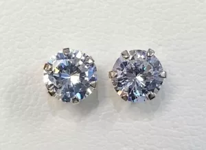 Brand New 10K Yellow Gold Cubic Zirconia(8ct) Stud Earrings Halo 1.35g - Picture 1 of 8