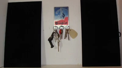 Key holder 3 hooks antique bicycle themed art on aluminum with spoke tip. Foto 1 de 4