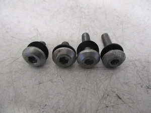 Screws Front Fender Mudguard Front Kawasaki Z1000 ZRT00A 03-07 - Picture 1 of 2